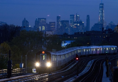 Is it safe to take subway at night nyc?